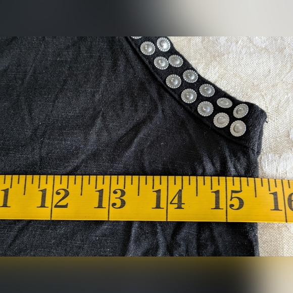 H&M Women's Round Neck Sleeveless Blouse - Picture 4 of 9